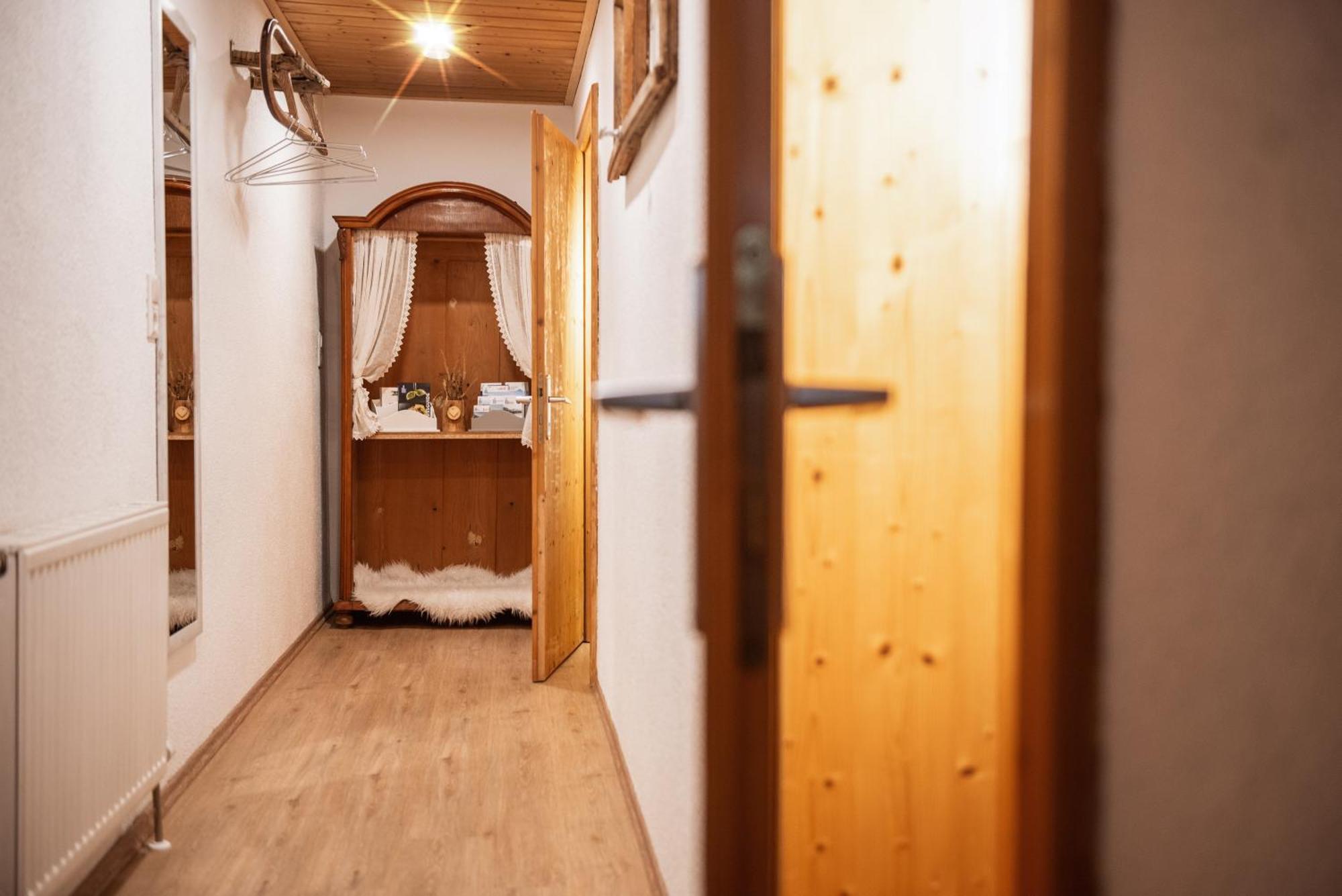 Appartement Gipfelblick- Tiroler Zugspitze Arena In 비버위어 외부 사진